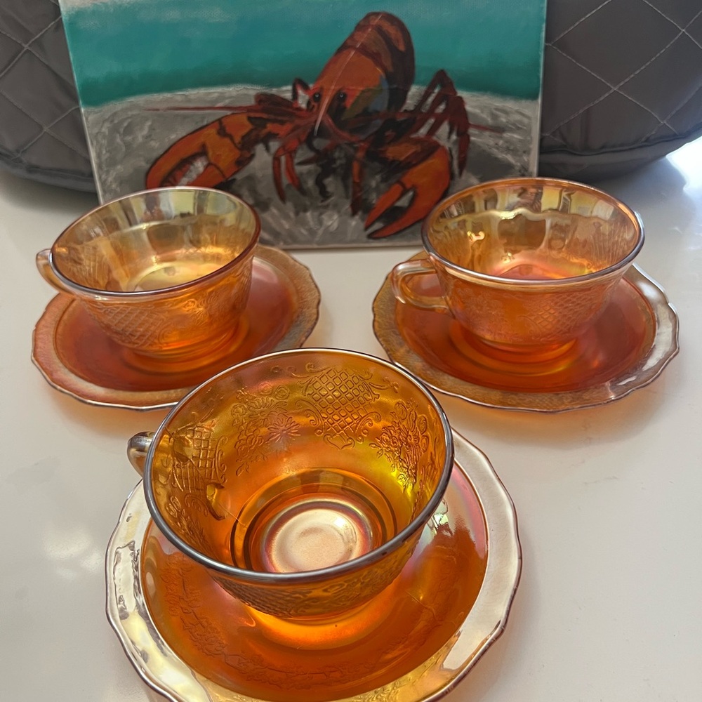 Set 3 Iridescent Marigold Carnival Cup and Saucer set